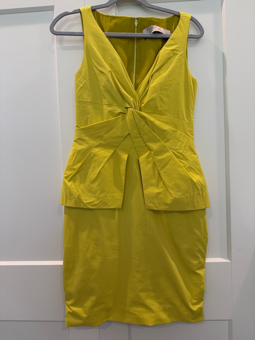 LeLarose Sleeveless Twist-Peplum Sheath Dress in Chartreuse. Size 2 US